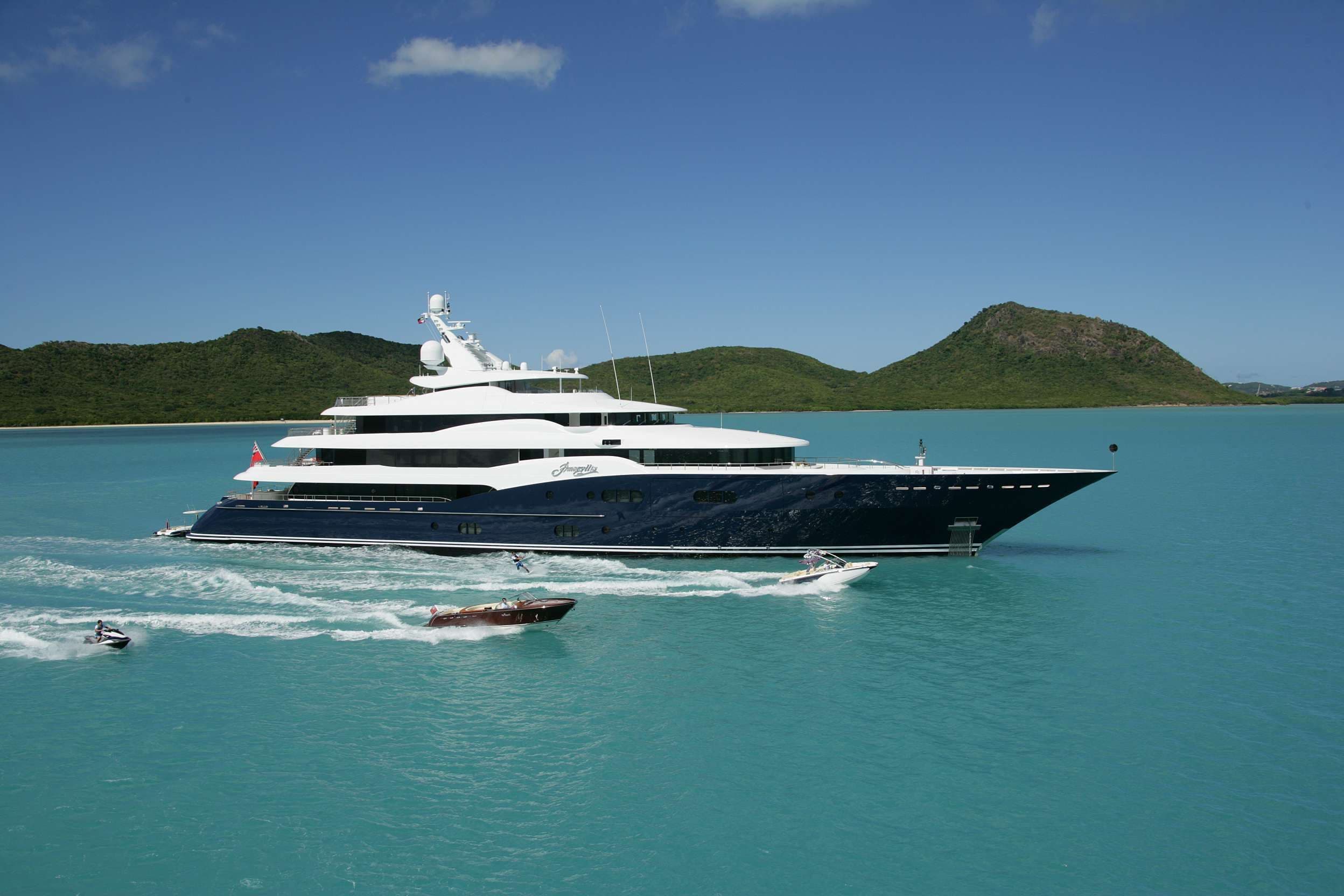 Bahamas Motor Yacht