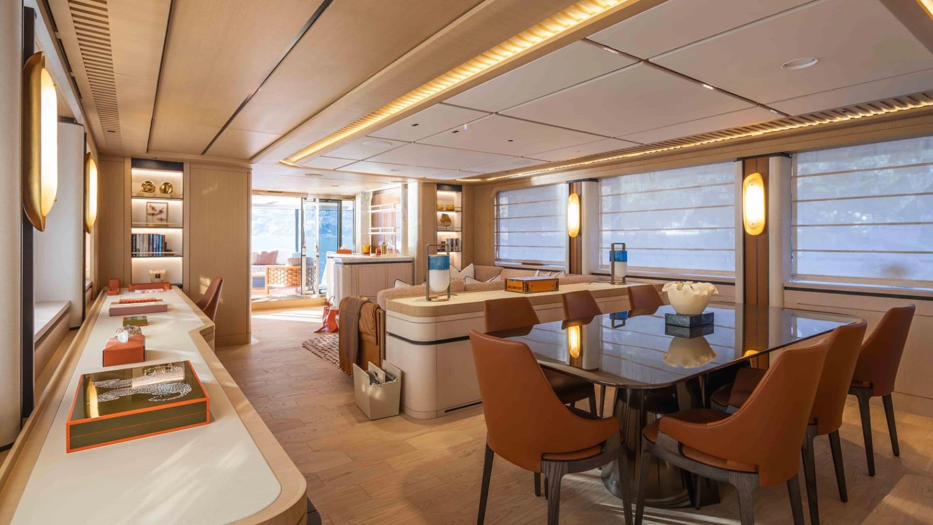 haze-II-motor-yacht-interior-saloon
