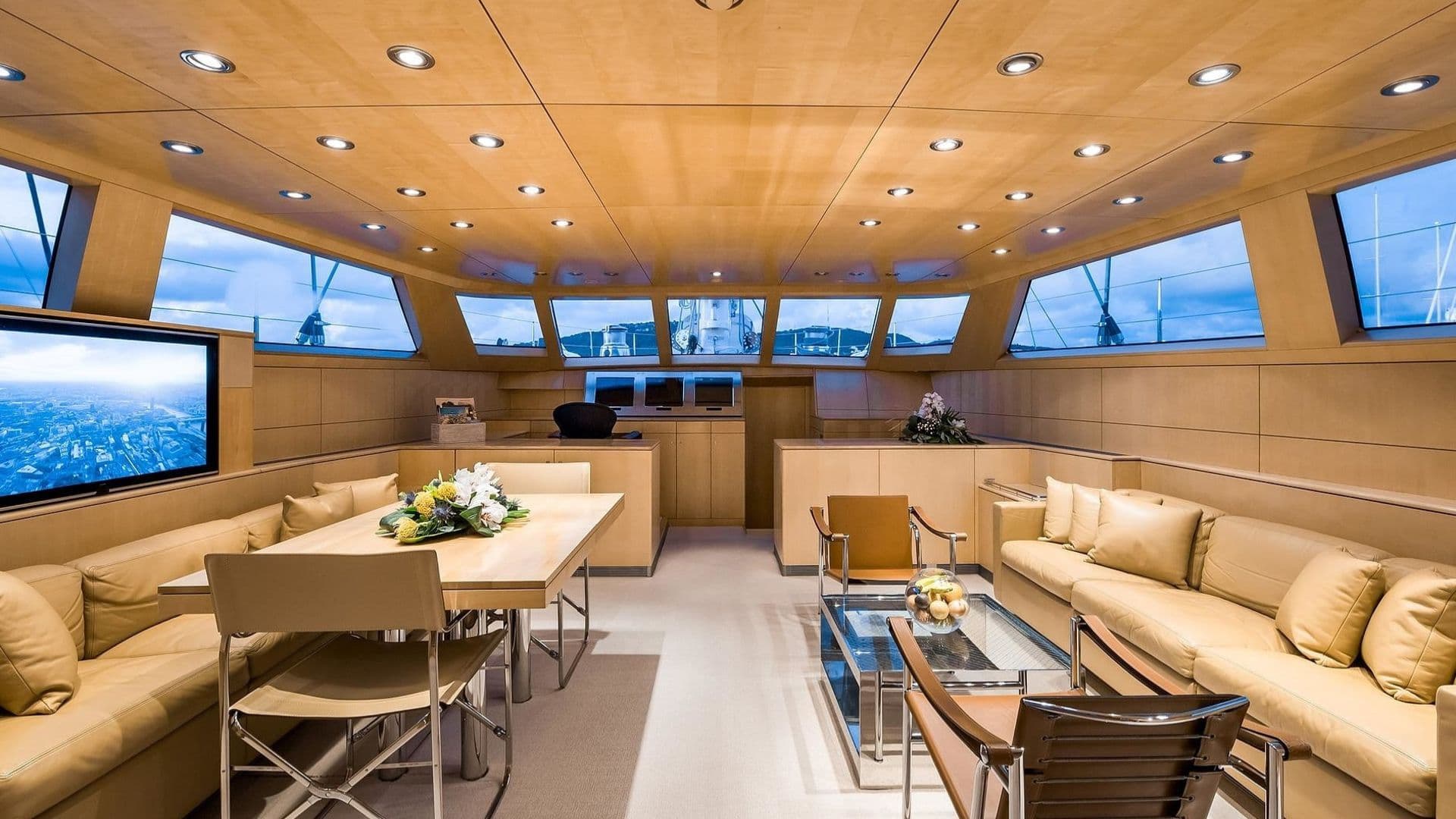 sealen-b-interior-saloon-monohull