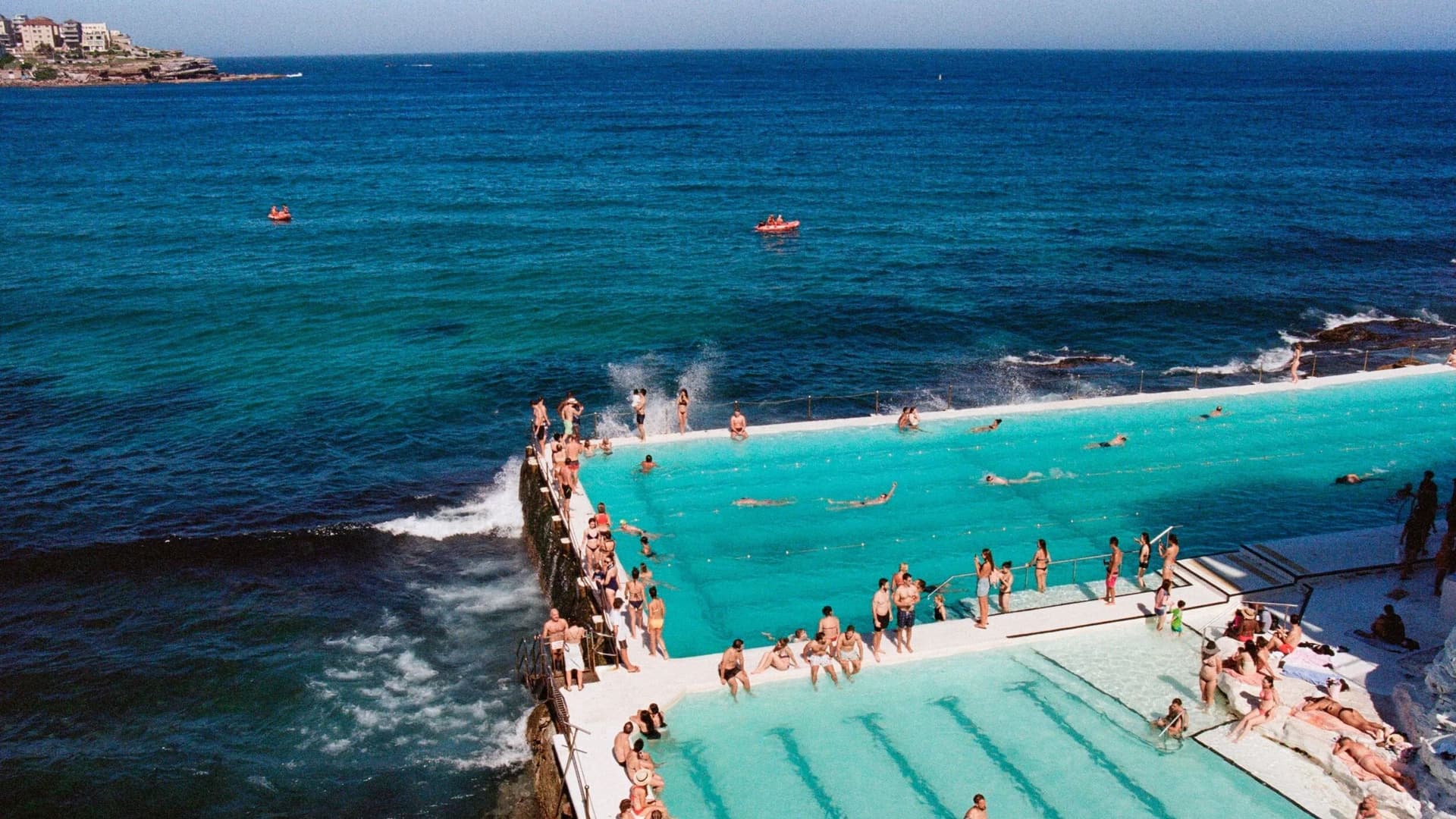 sydney-bondi-iceberg-pools