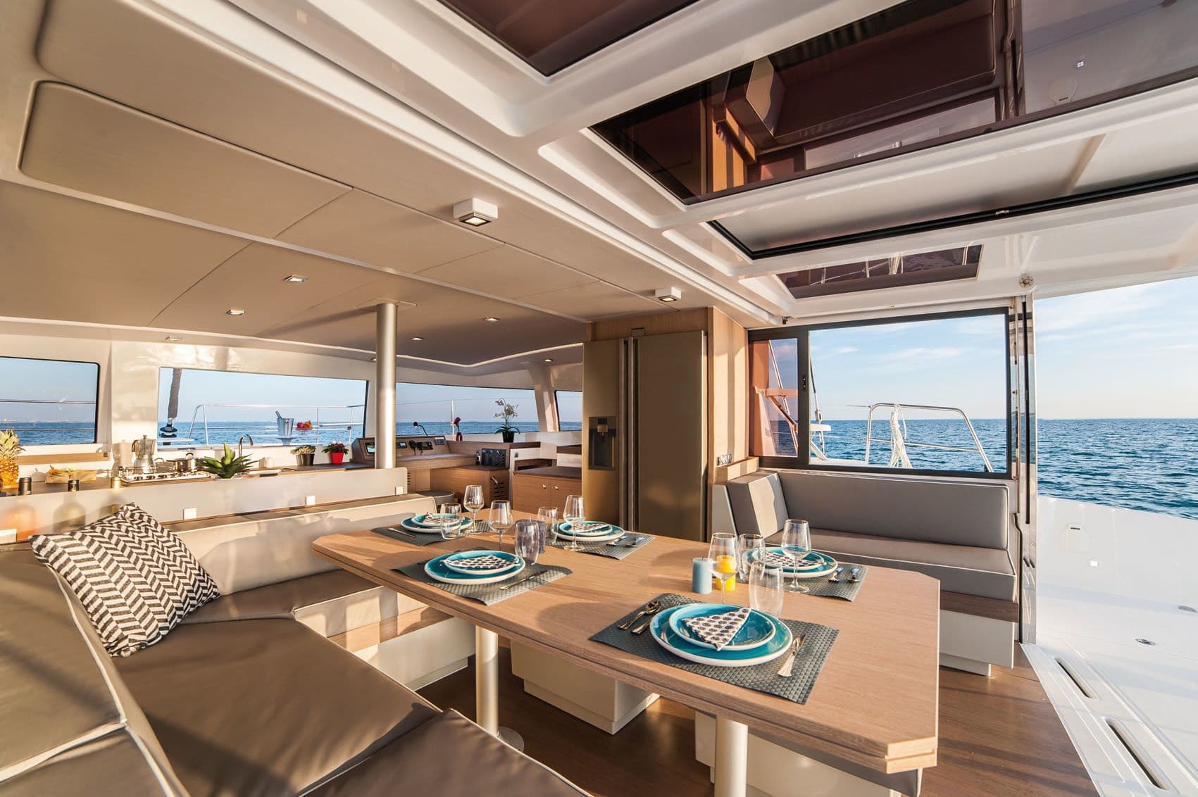 bali 4.3 catamaran outdoor dining area