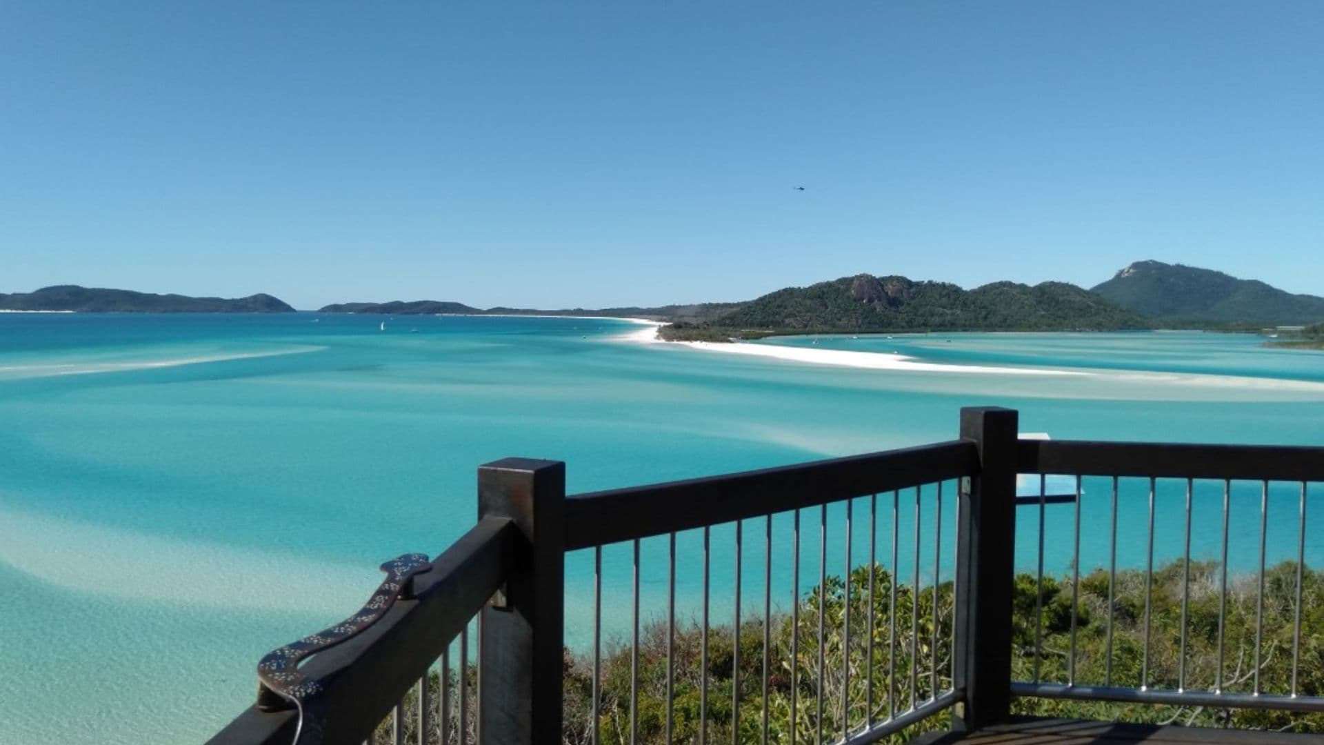 hill inlet lookout whitehaven beach