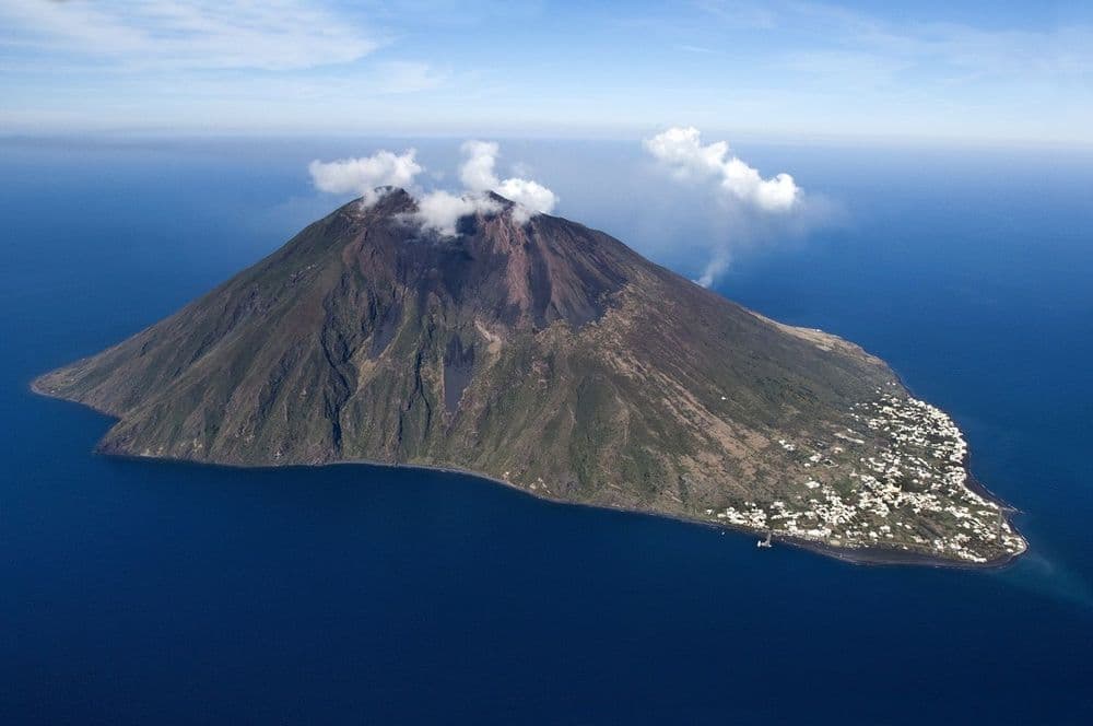 Day 4: Panarea to Stromboli (12NM)