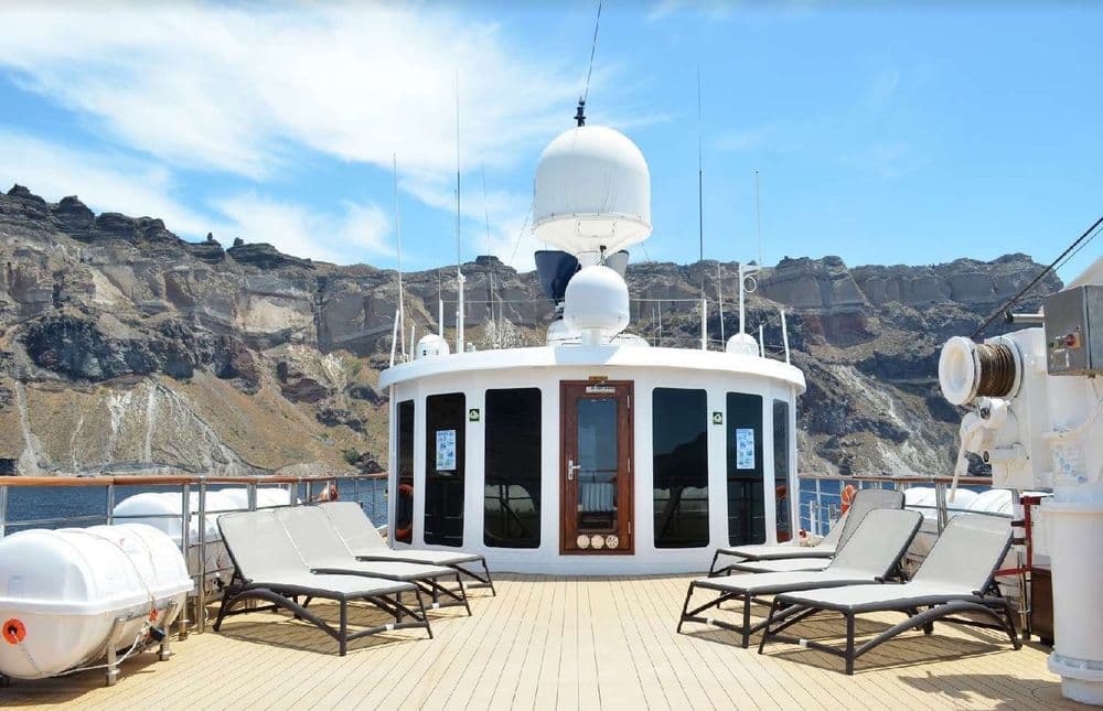 callisto exterior top deck