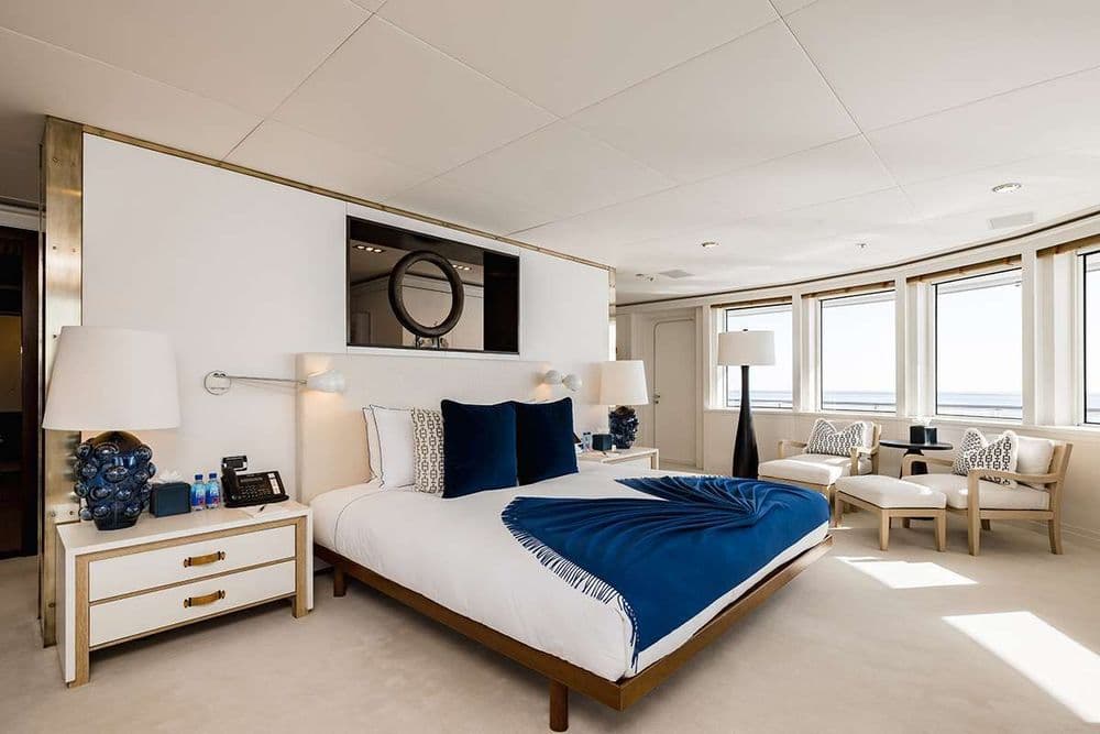 hbc cabin interior crewed france