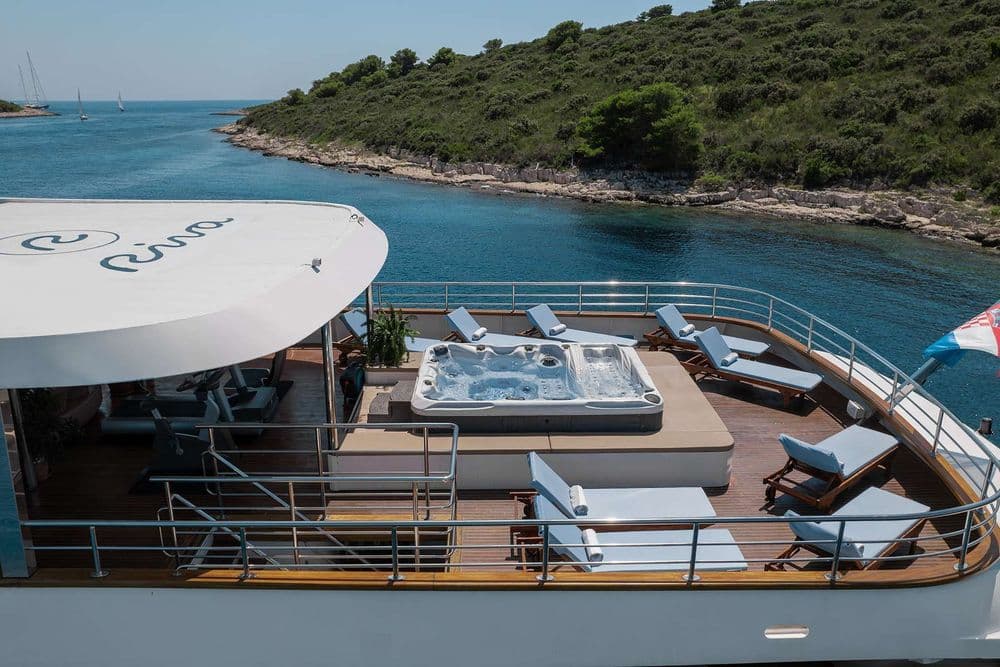 riva exterior top deck