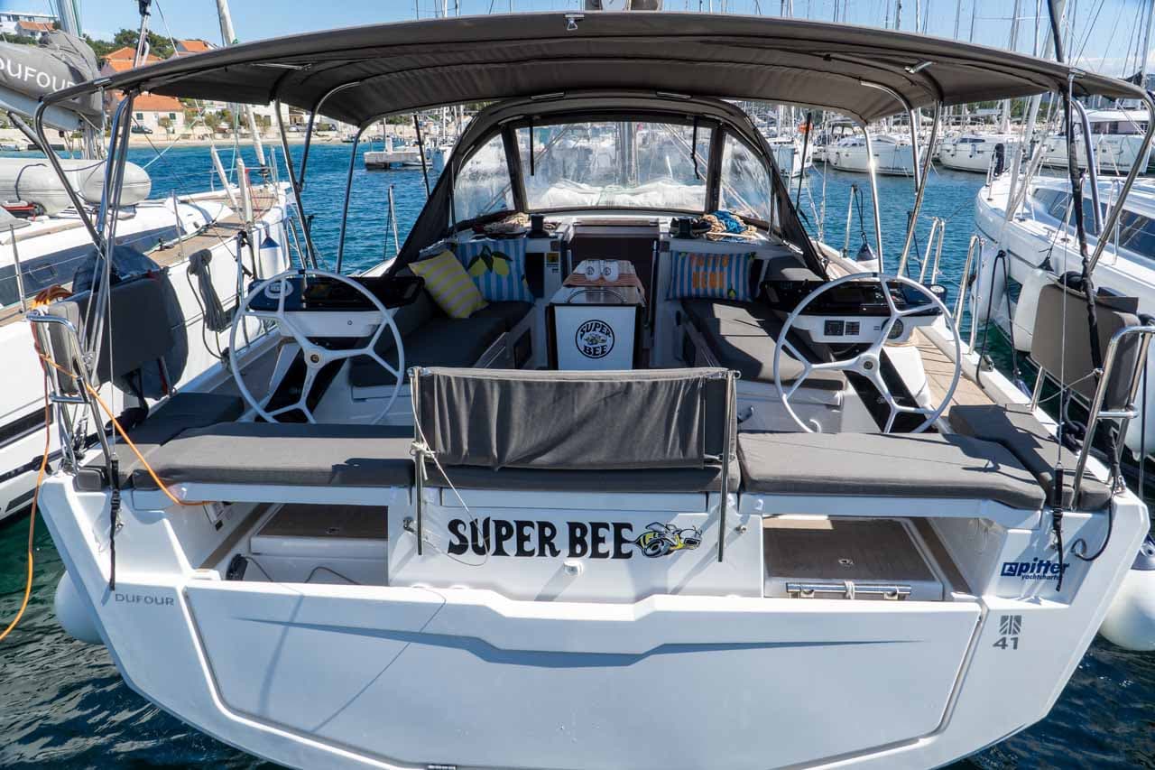 Super Bee
