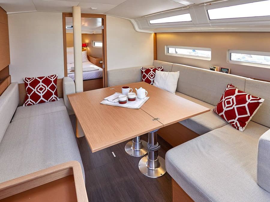 Sunsail 410 Premium