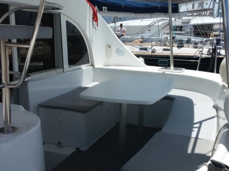 Oh Darling | NEW engines, electric winch, solar panel
