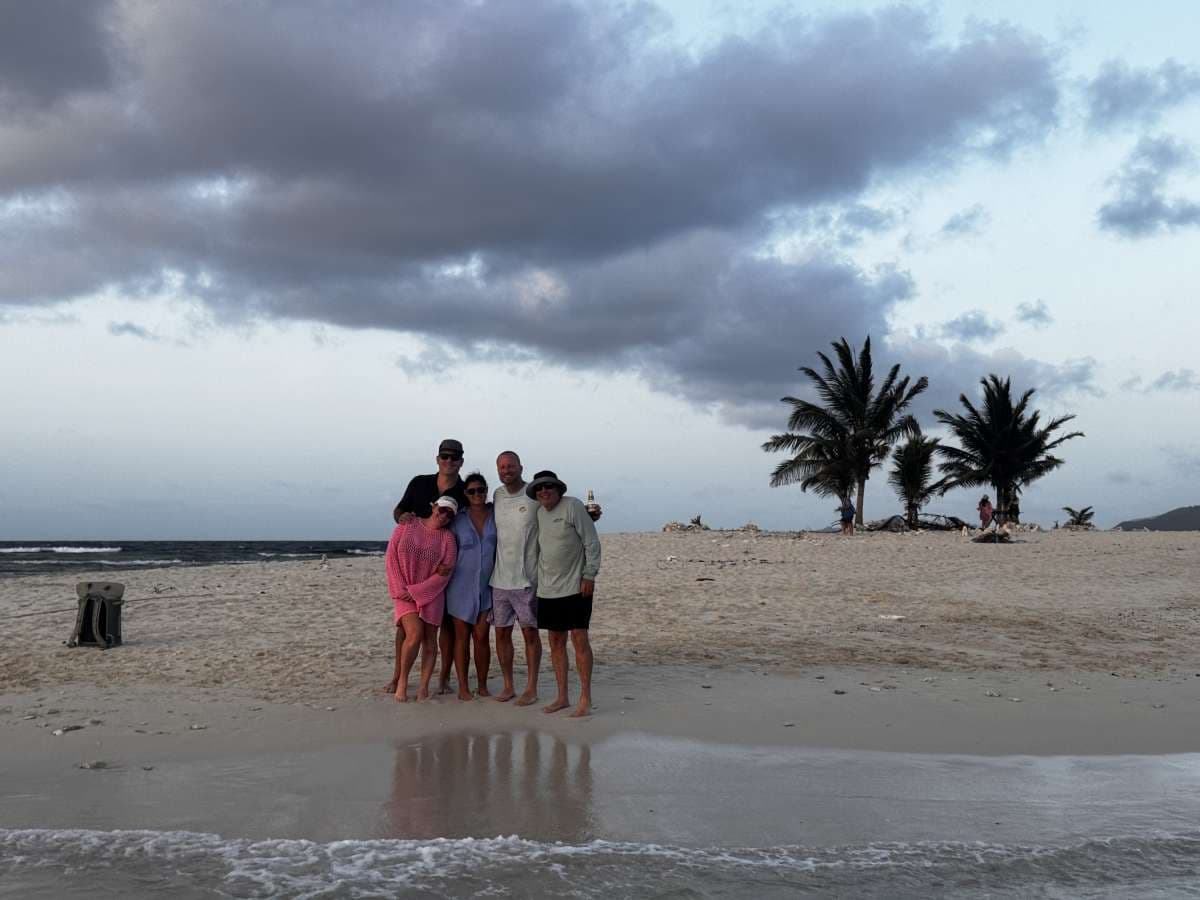 AEOLUS 77 guest review