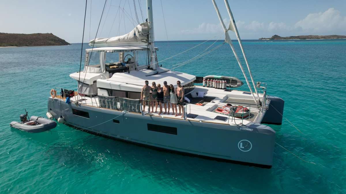 AEOLUS 77 guest review