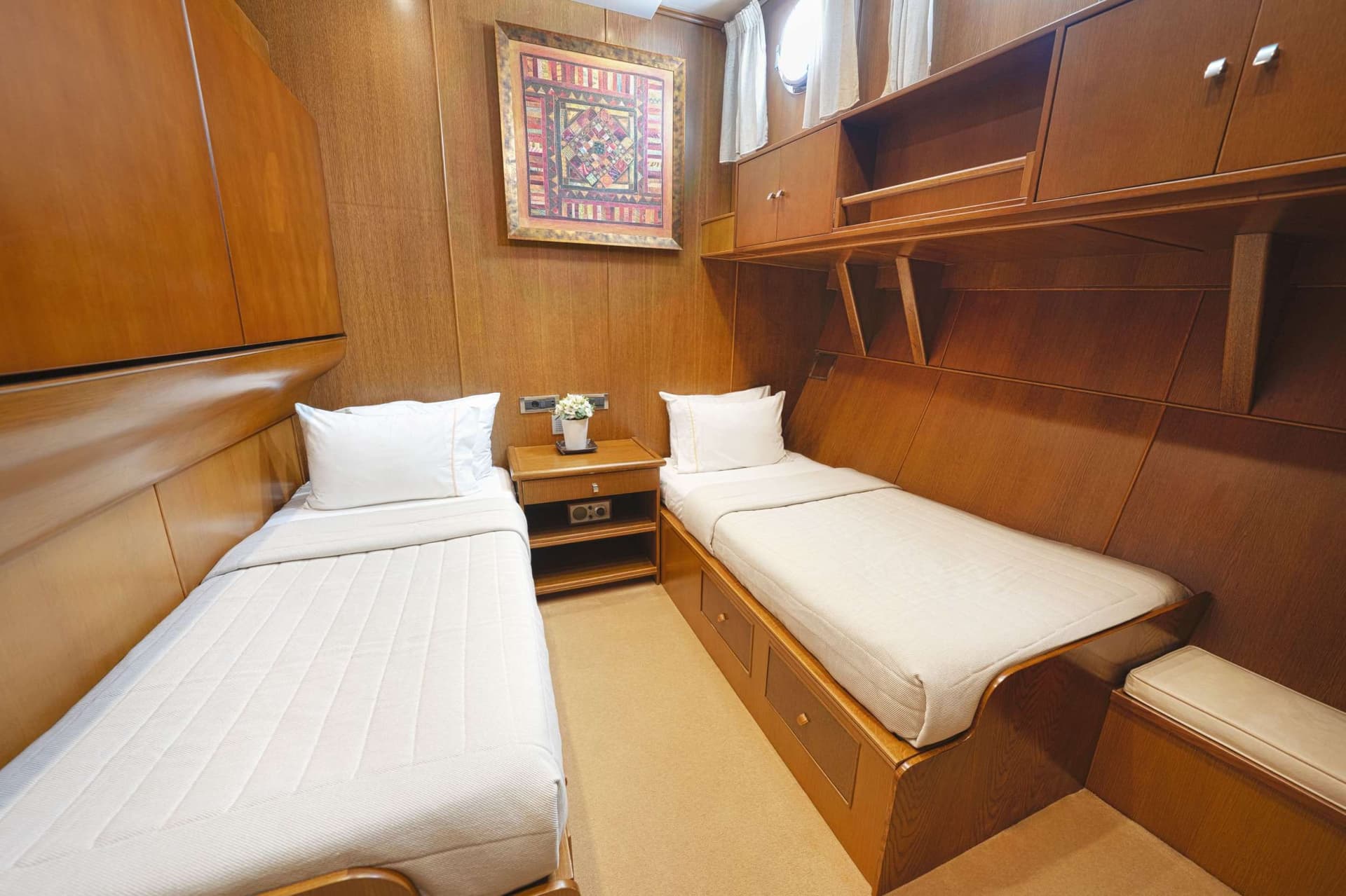 Twin Cabin