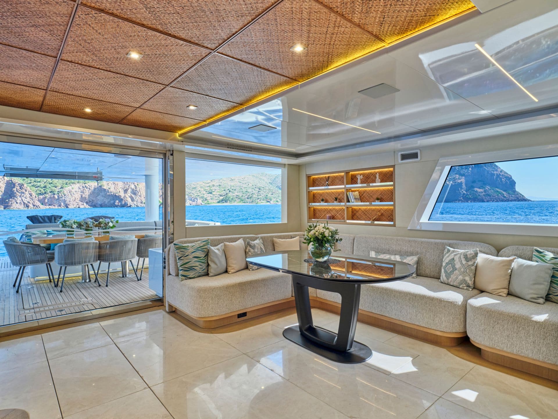 Main salon lounge