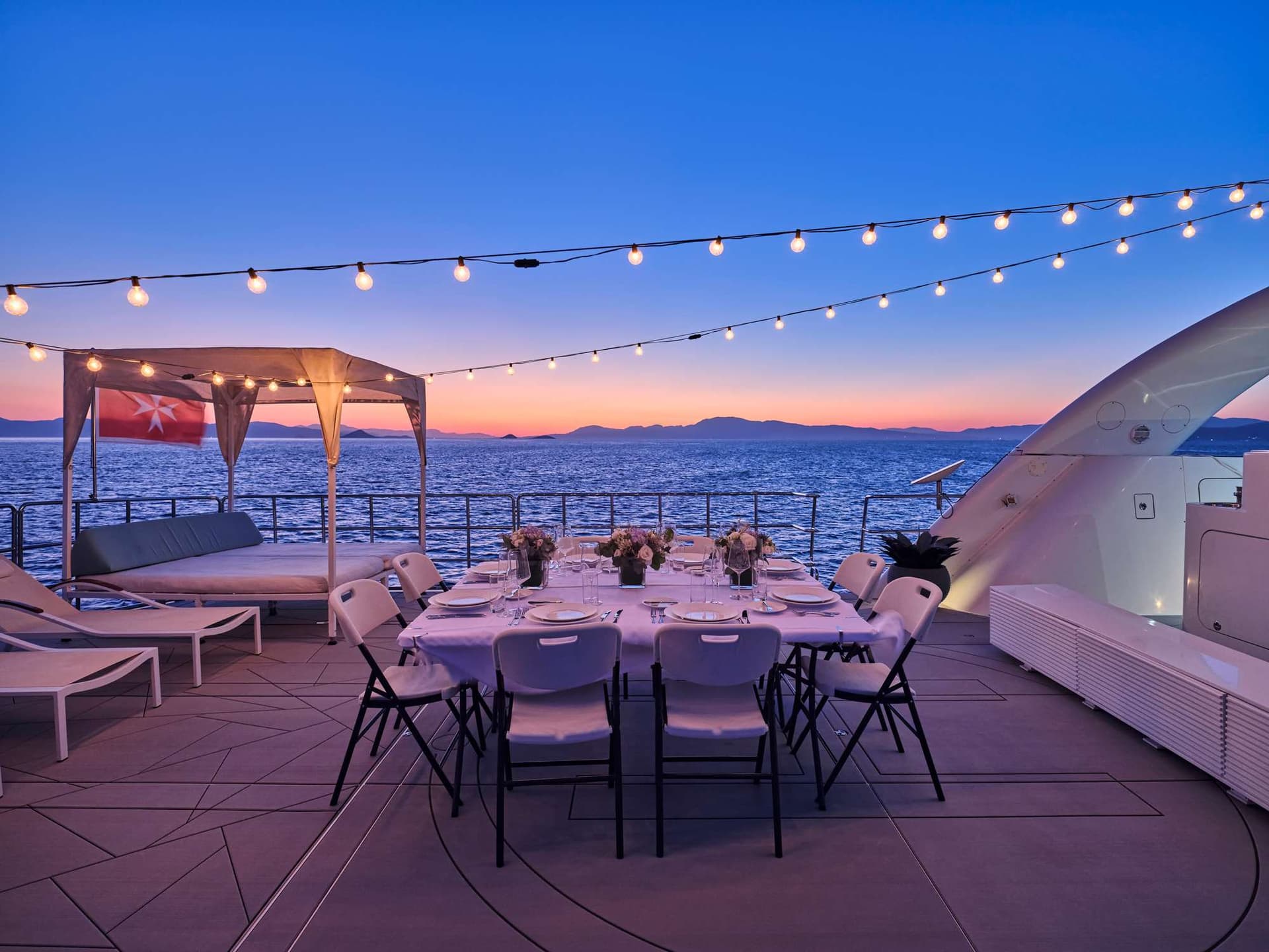 Flybridge dining area