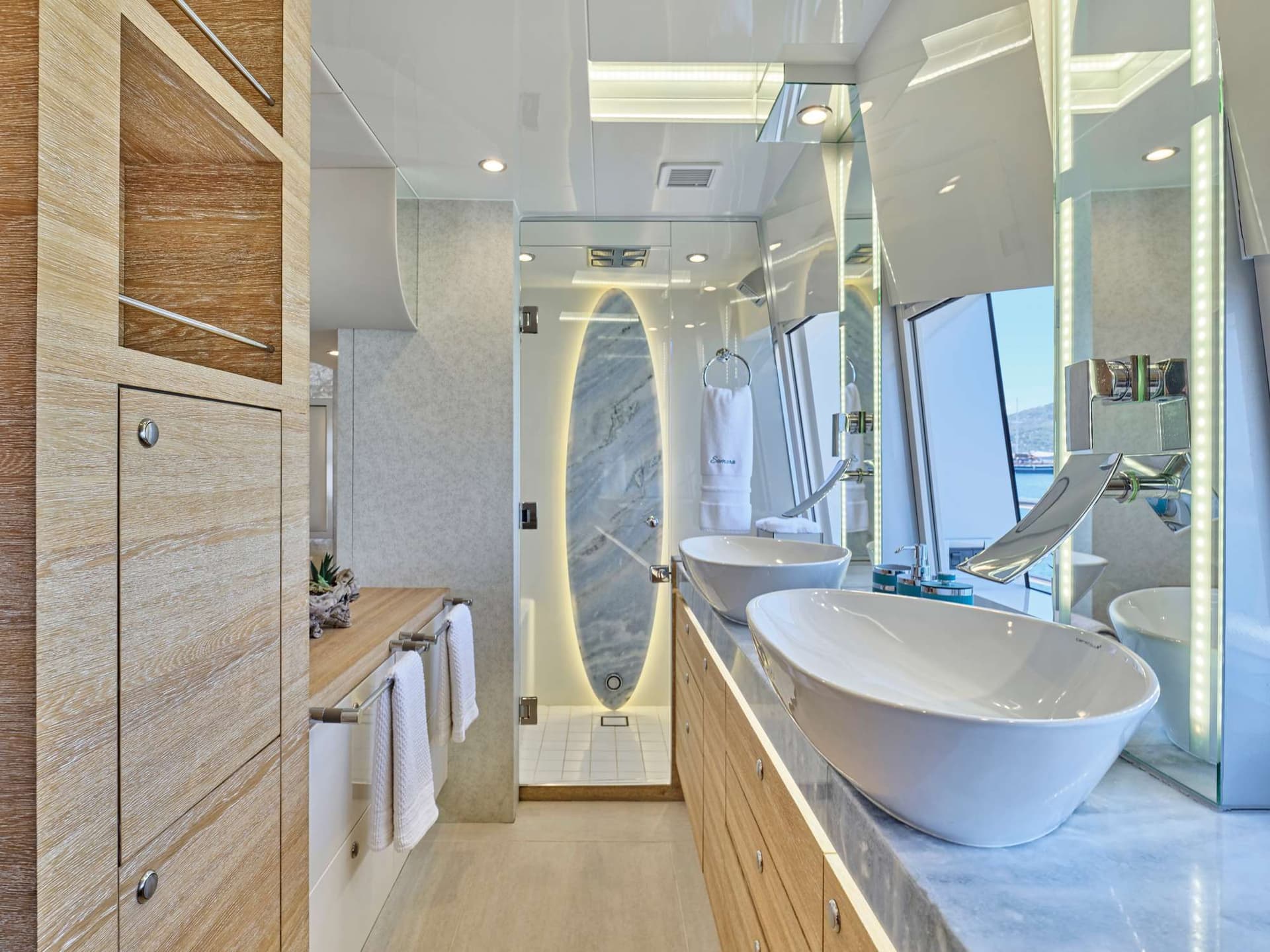 Master cabin bathroom