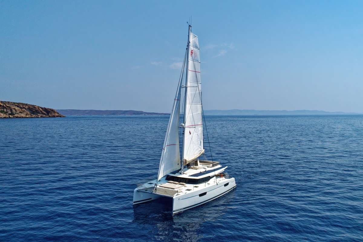 HELIDONI – Fountaine Pajot