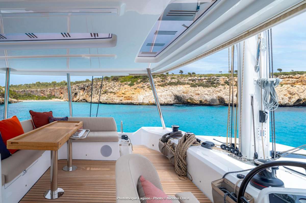 WANDERLUST 55'