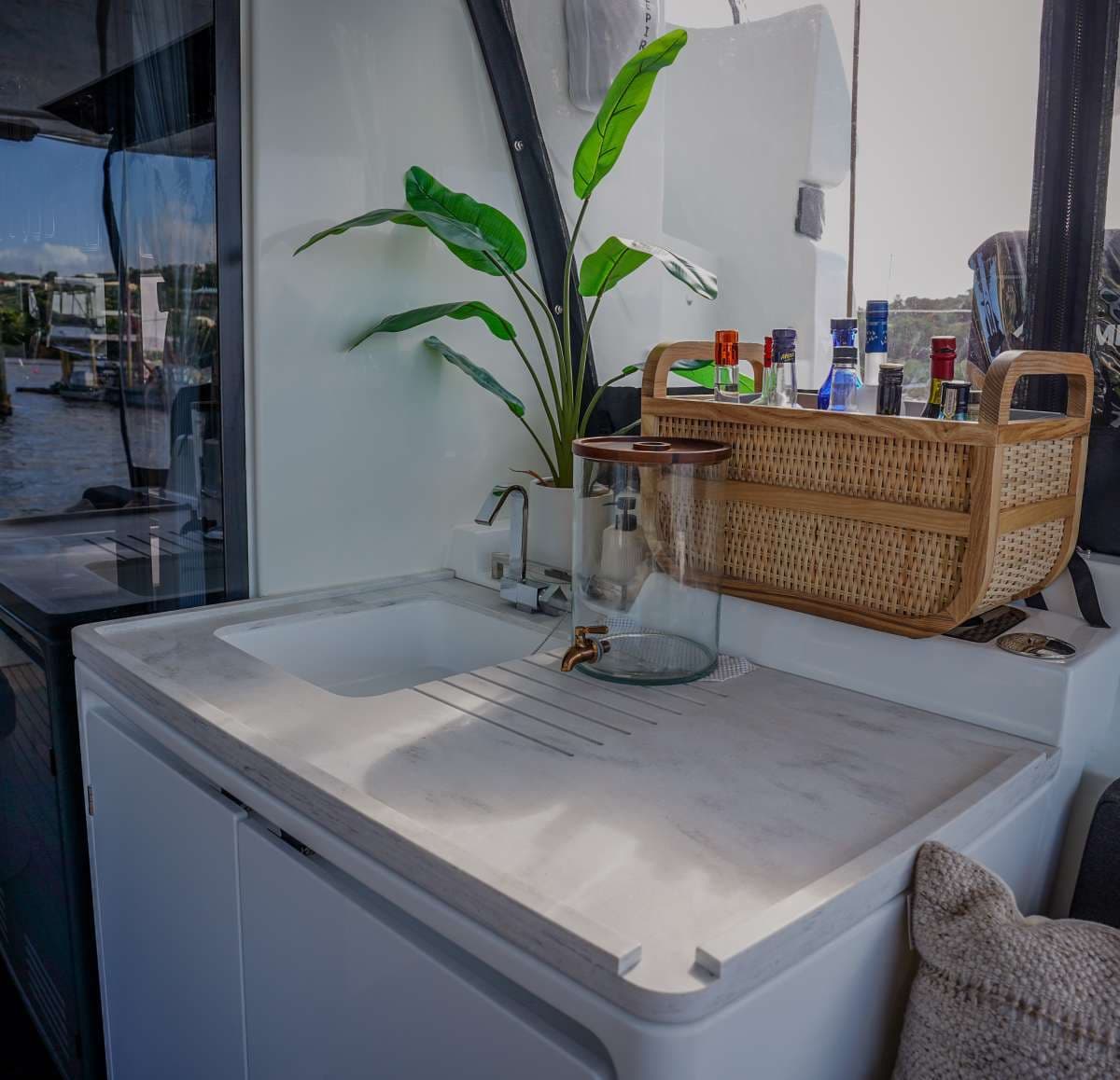 Wet Bar Cockpit