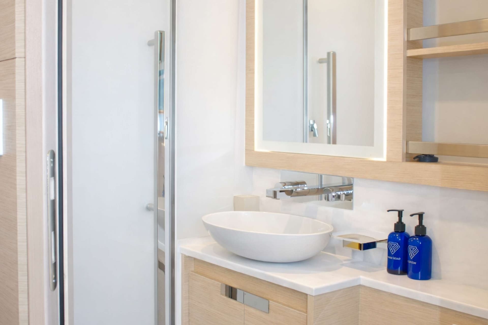 Starboard Aft Bathroom