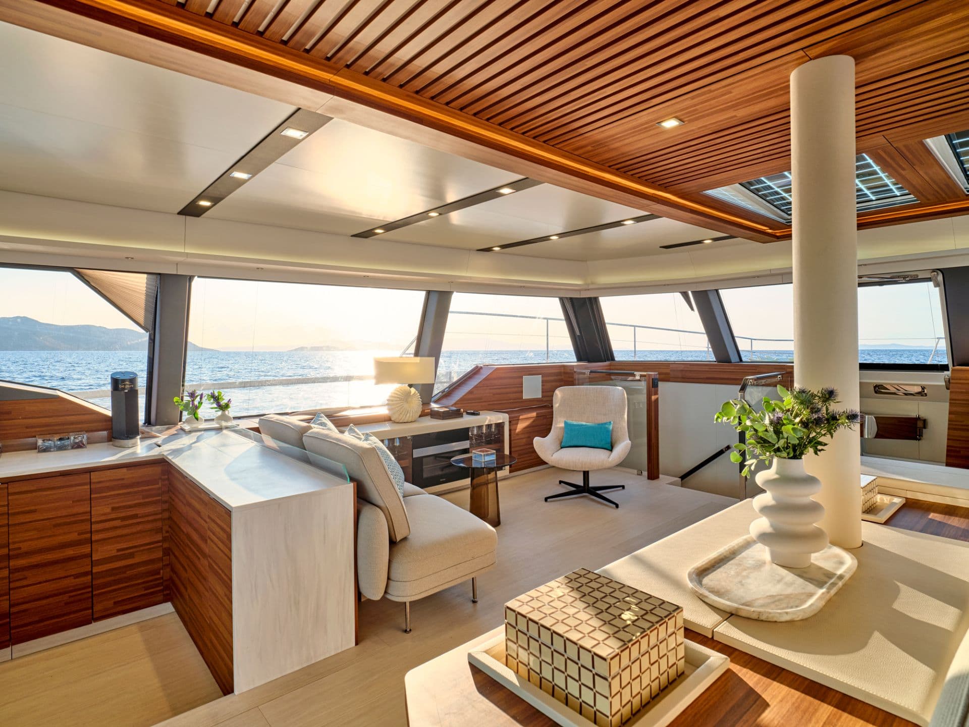 Main salon - Sistership