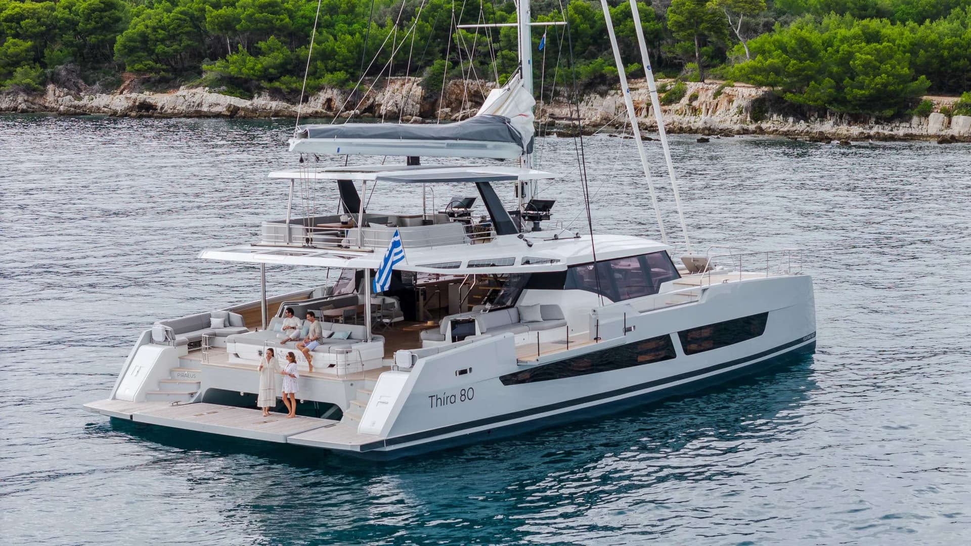 MAGIC MOMENTS – Fountaine Pajot