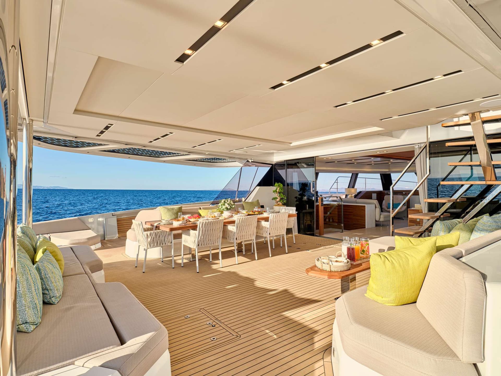 Aft deck - Sistership