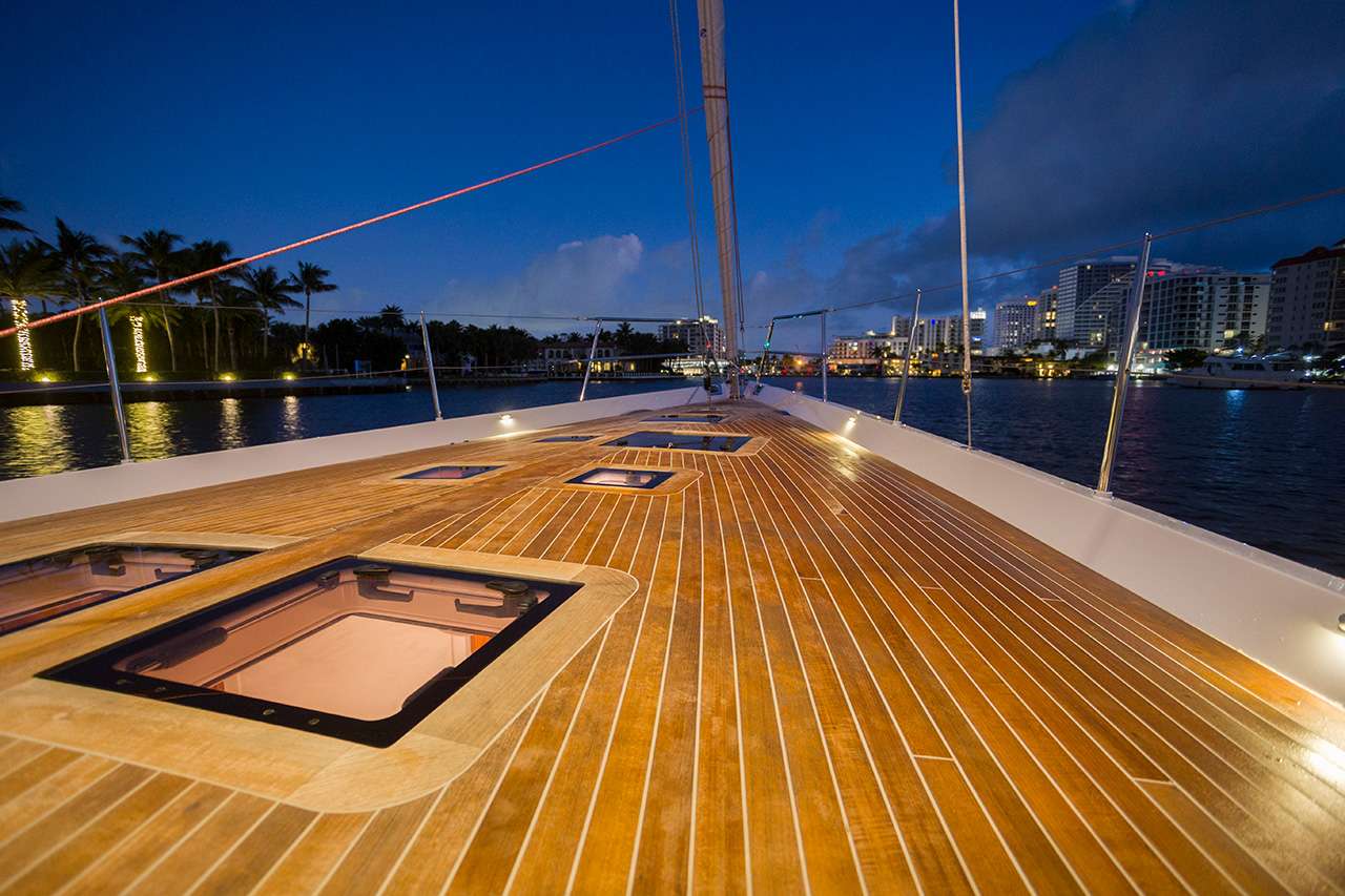Flush teak decks