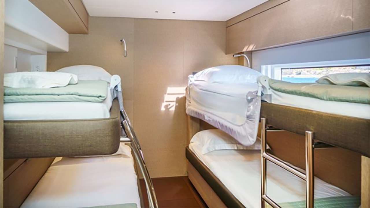 Bunk Cabin - sleeps 4 upper/over beds