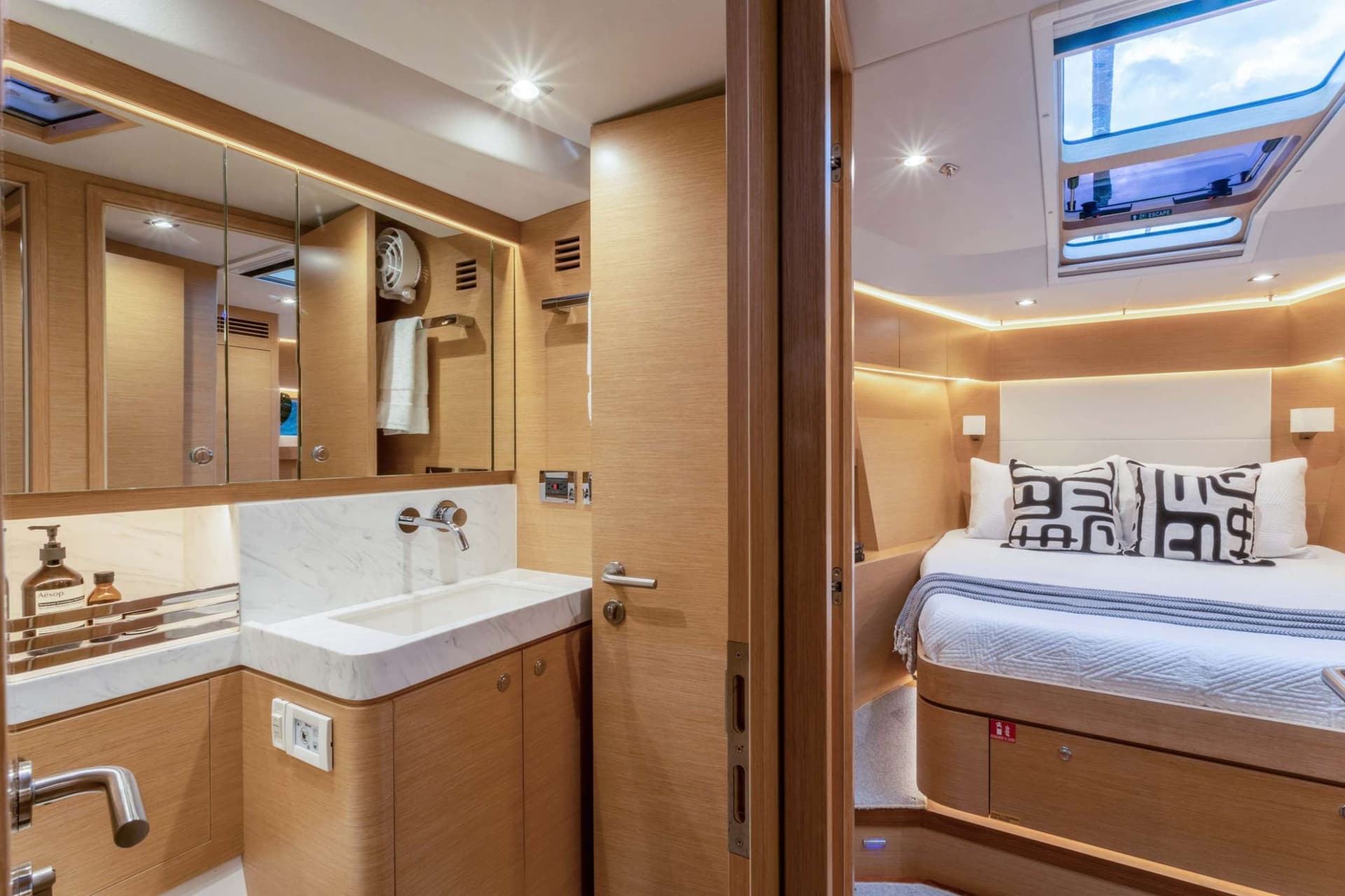 VANISHING POINT