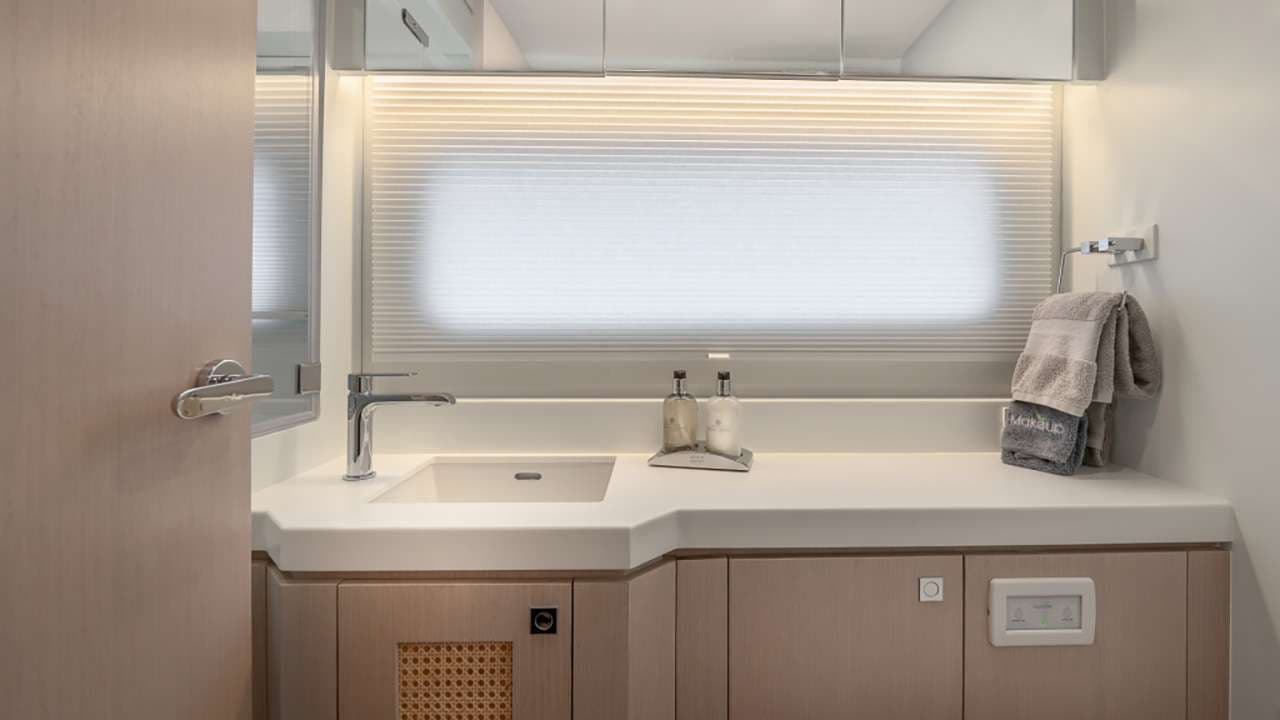 Stylish delightful bathrooms