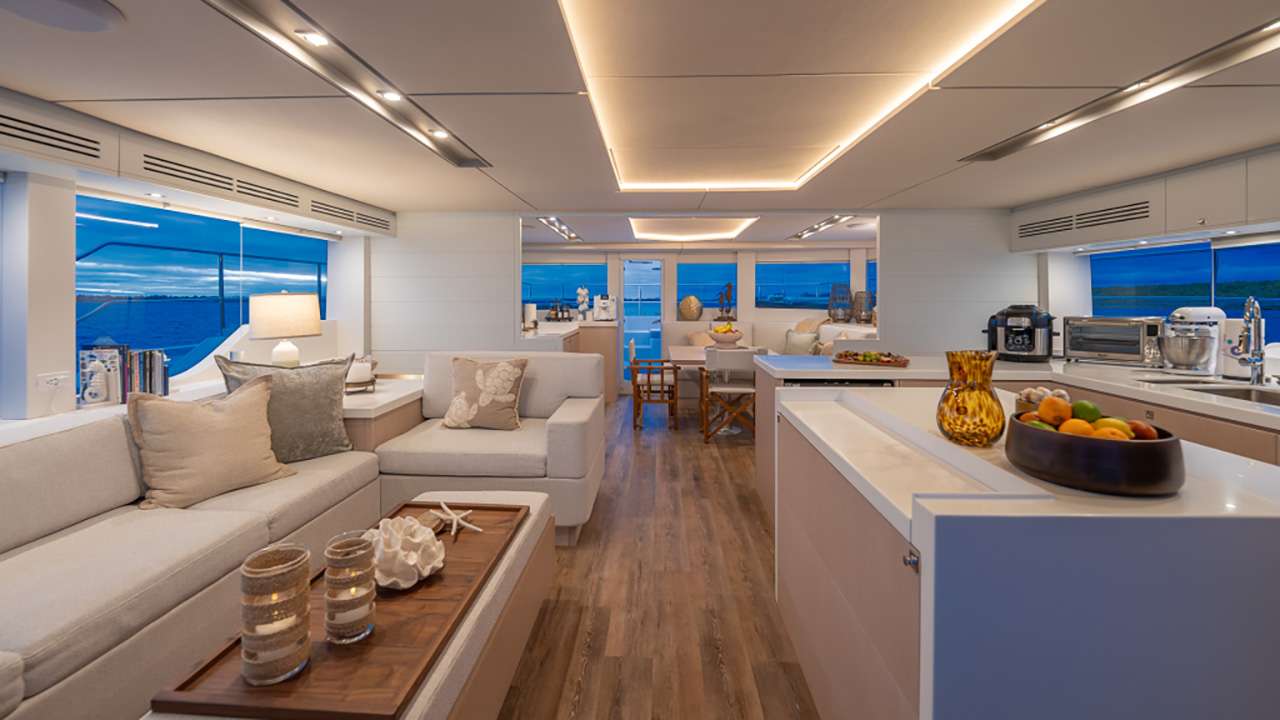 Spacious Salon area