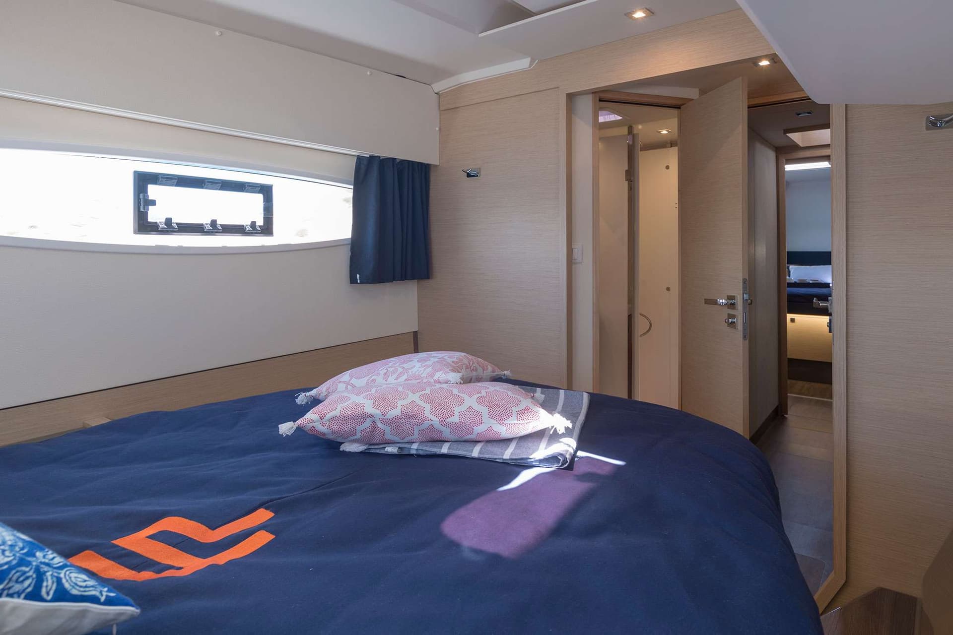 Aft port cabin