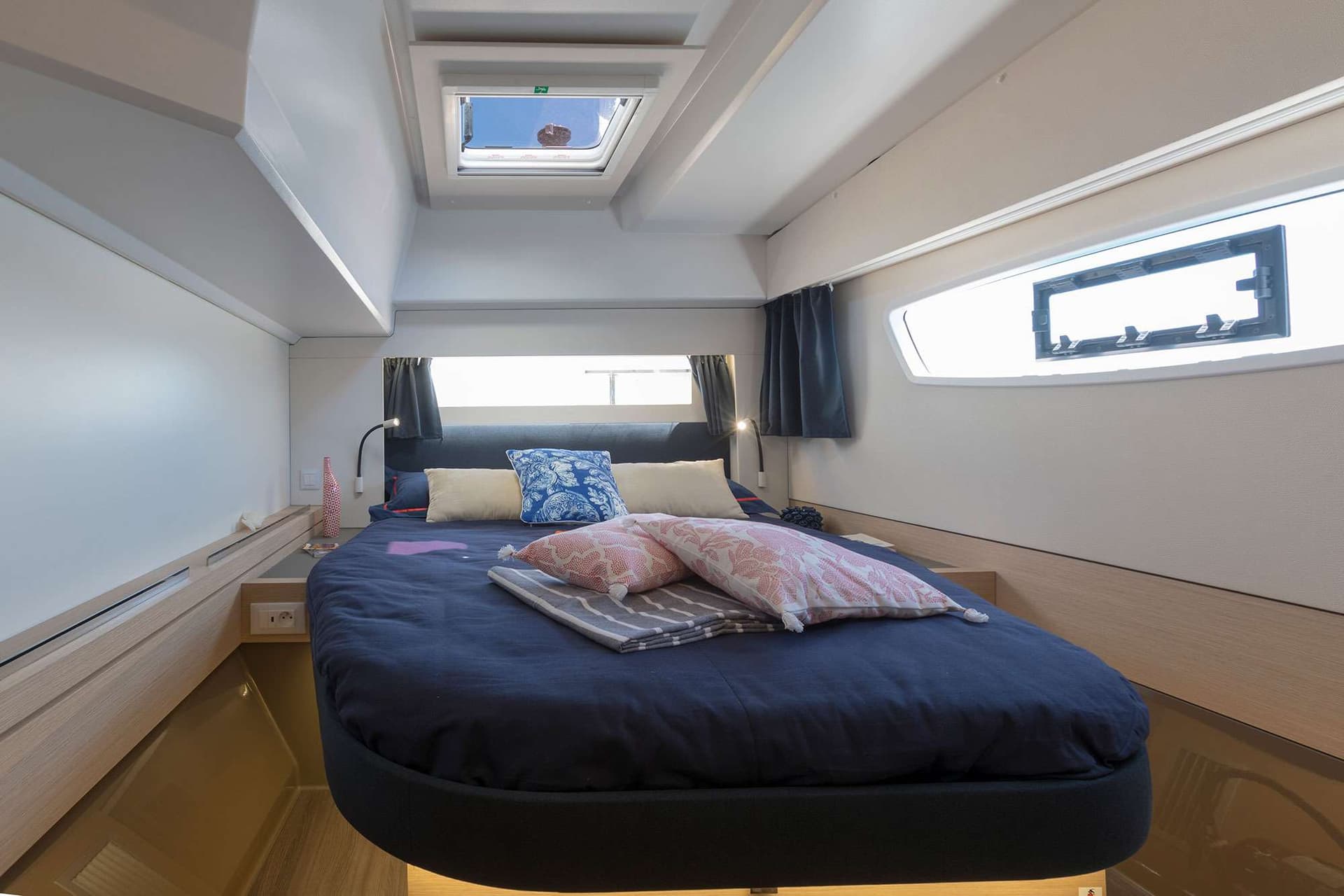 Aft double cabin - port side
