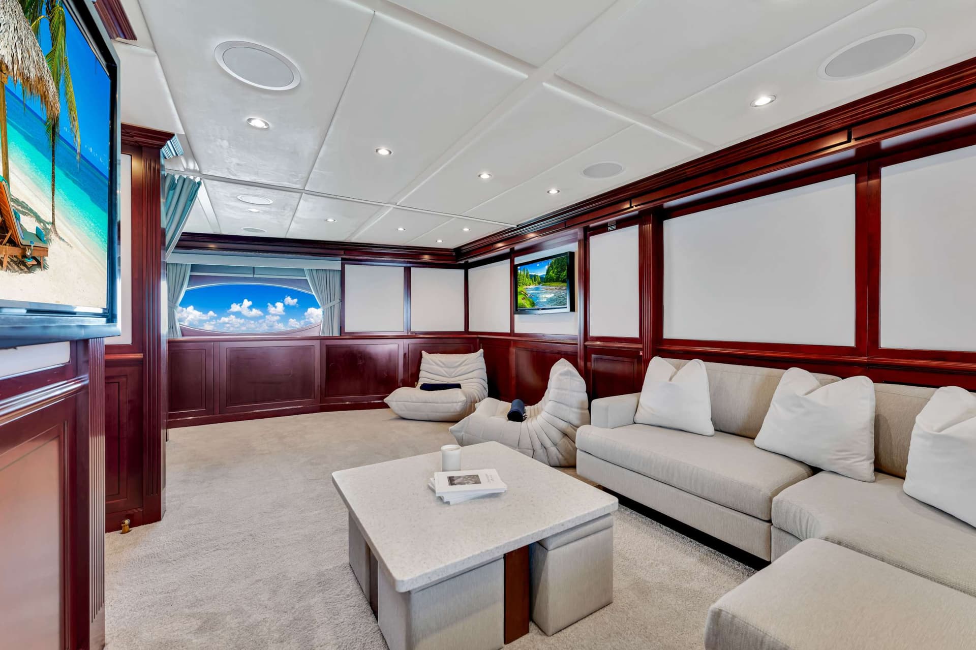 Main Deck Lounge/Gameroom