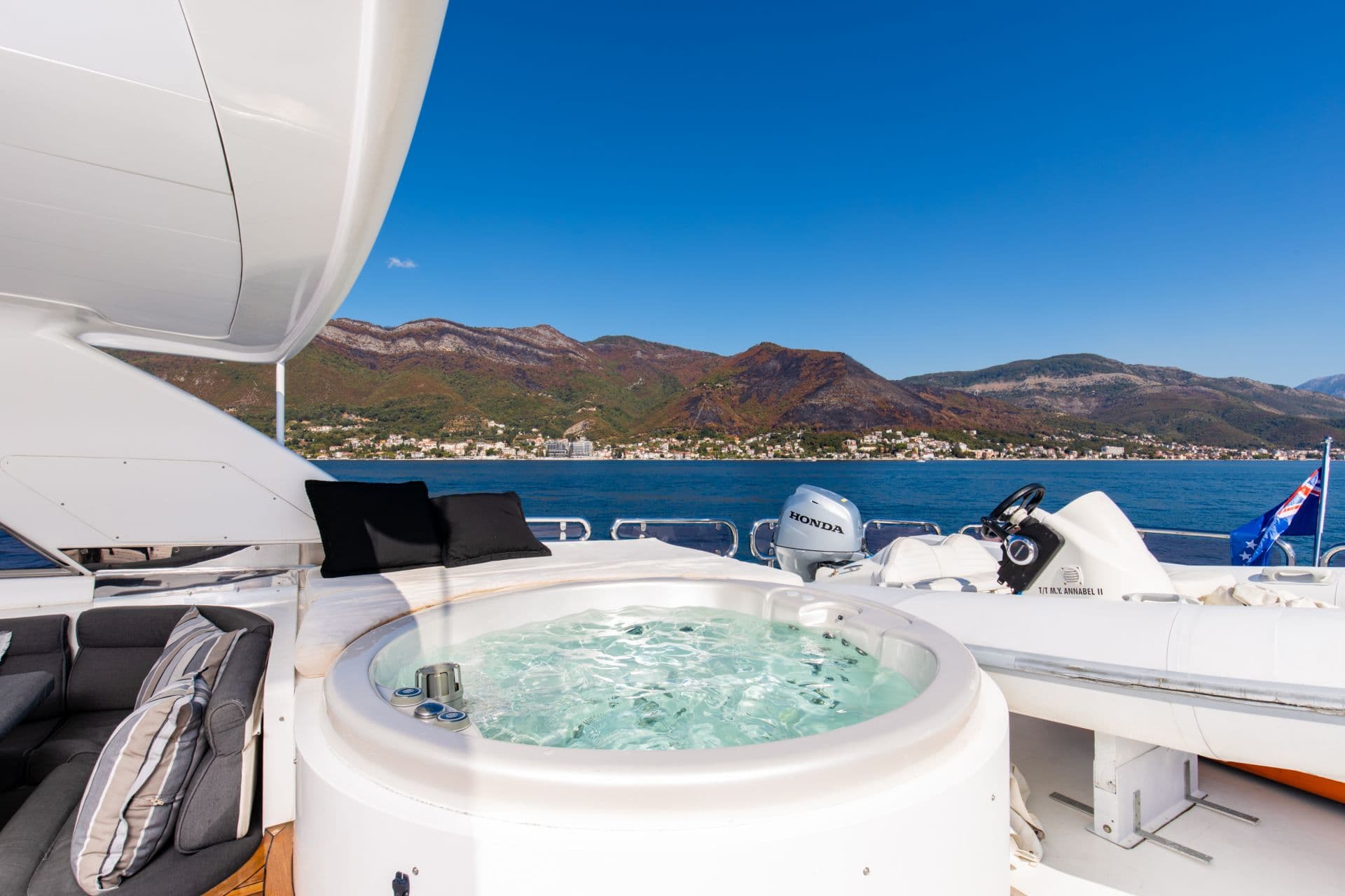 Jacuzzi