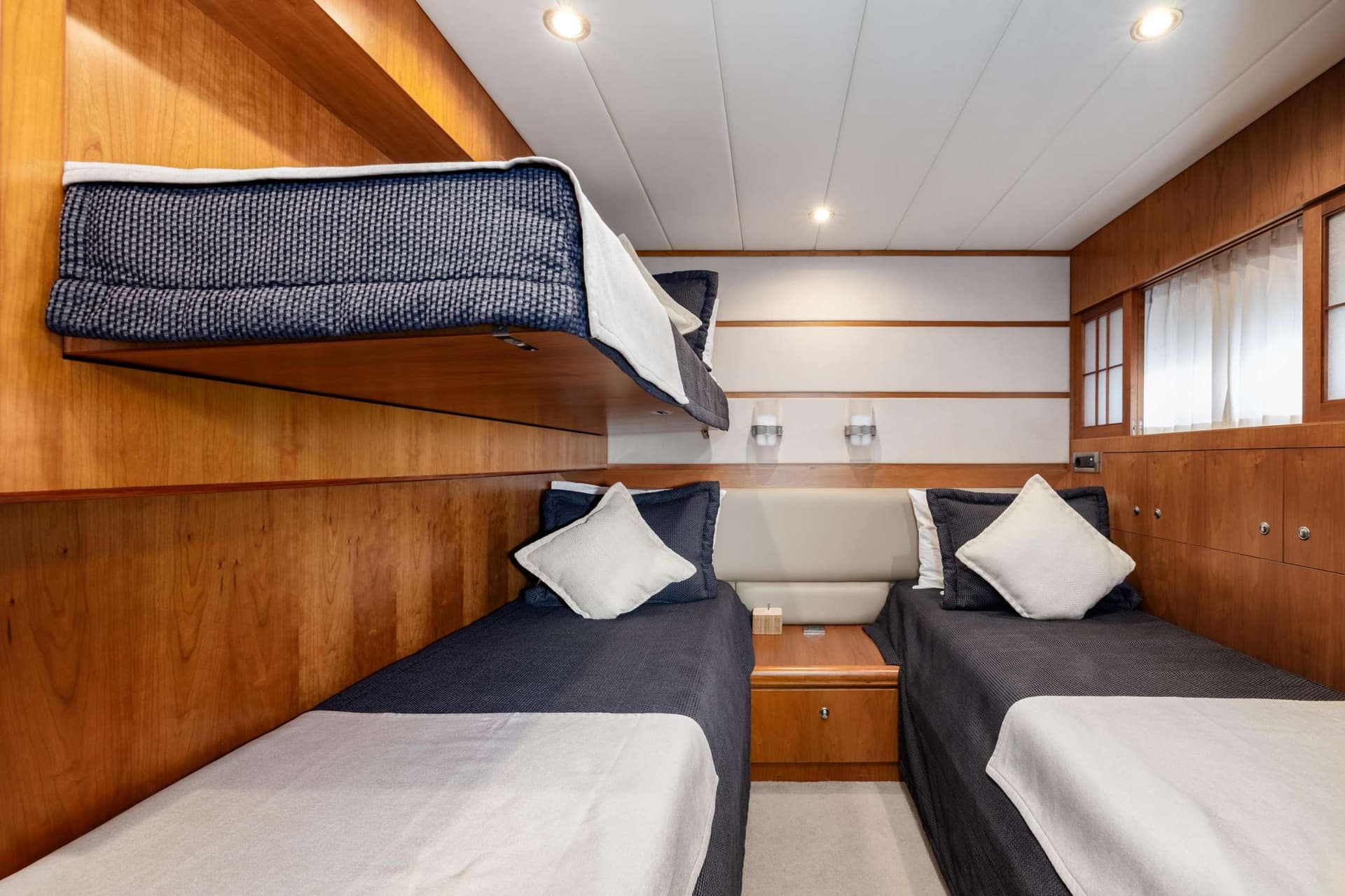 Twin Cabin