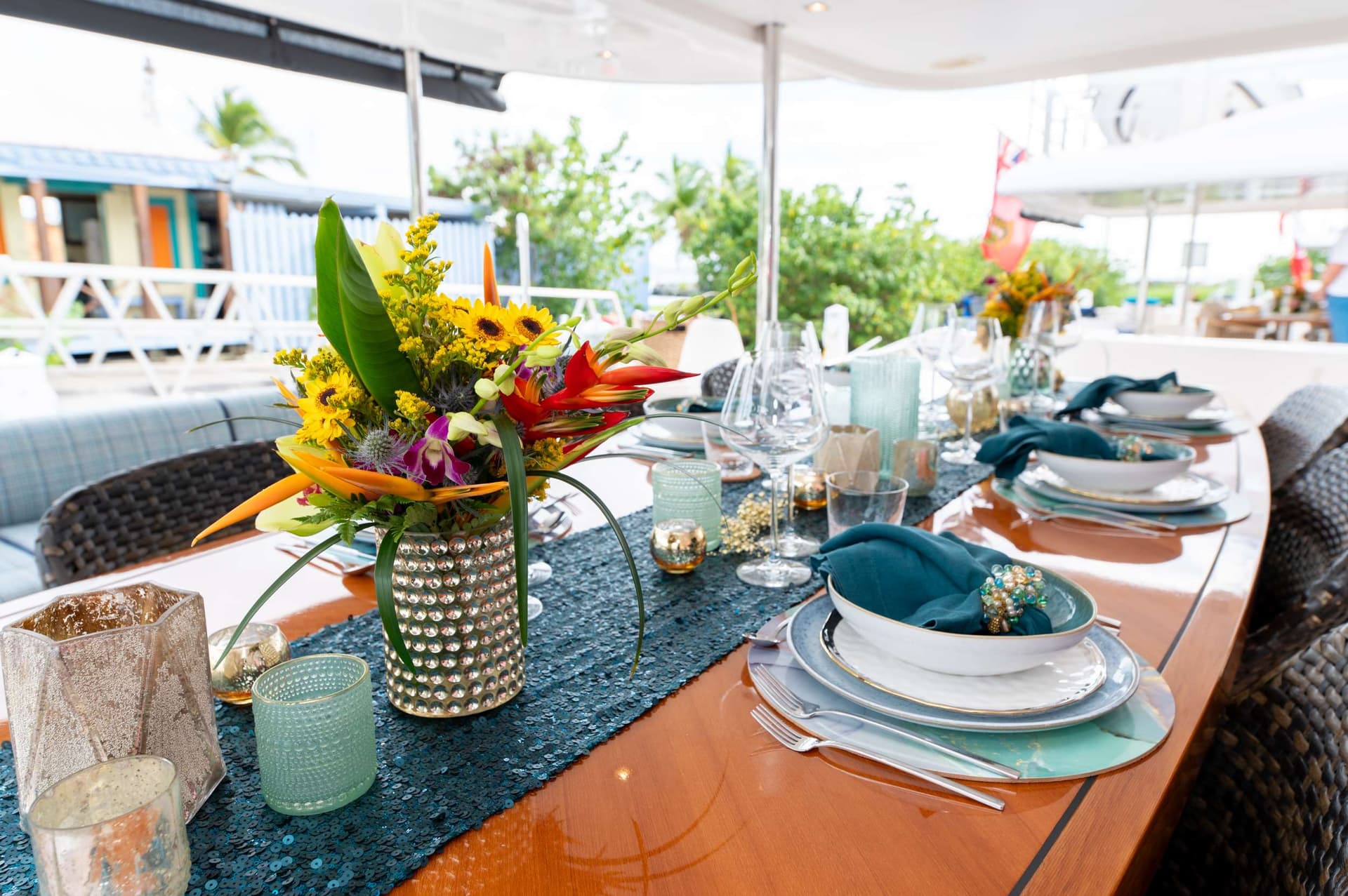 aft deck dining