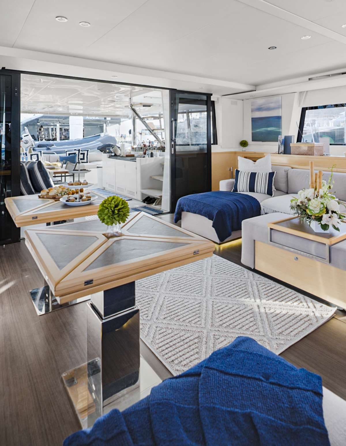 Spacious Salon with view to aft cockpit