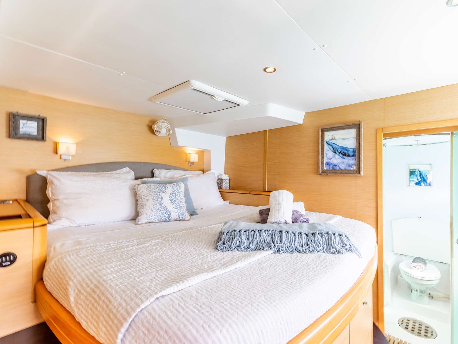 Gambit's queen guest cabin with ensuite head & shower