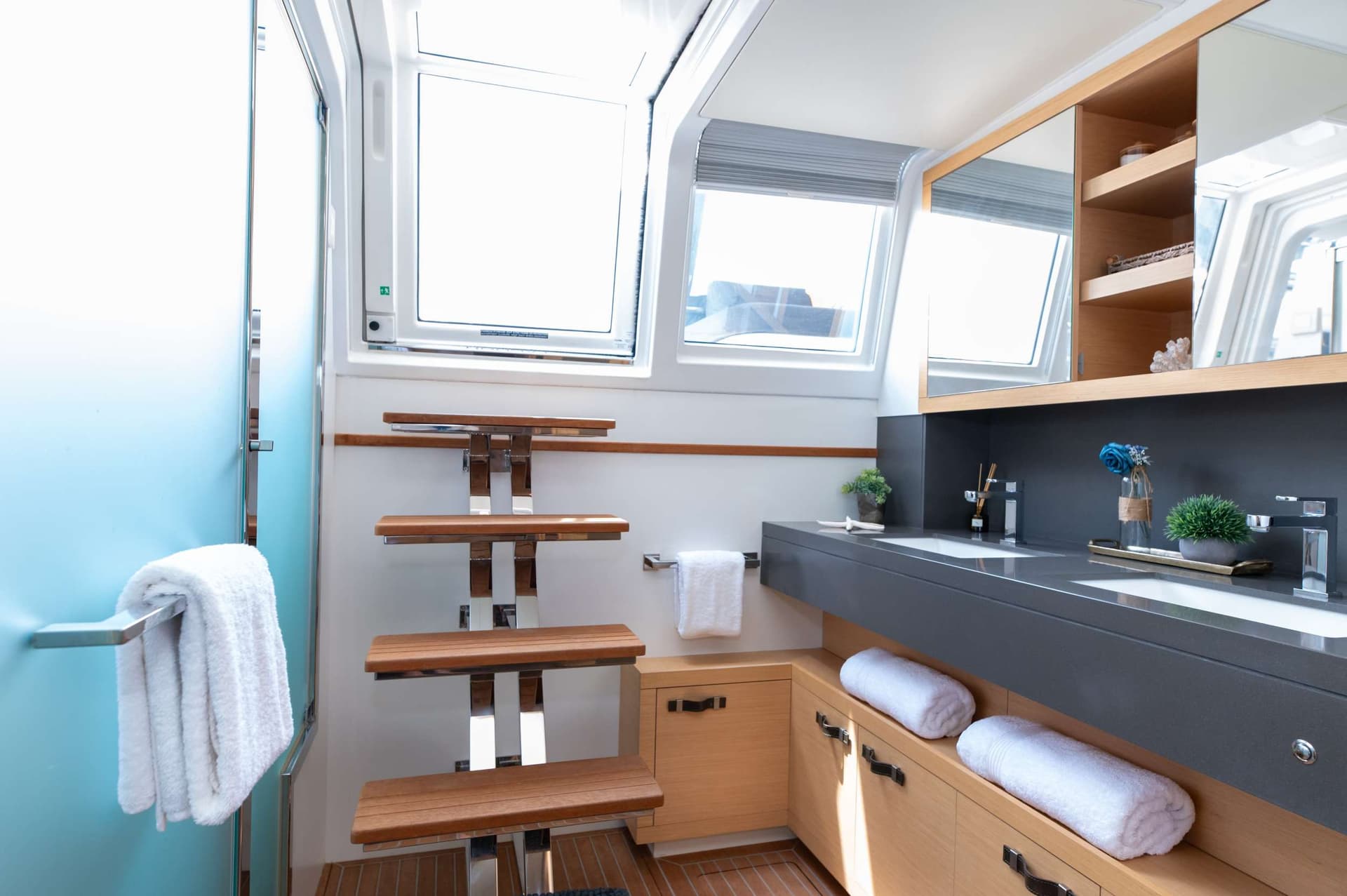 Master Queen Guest Suite