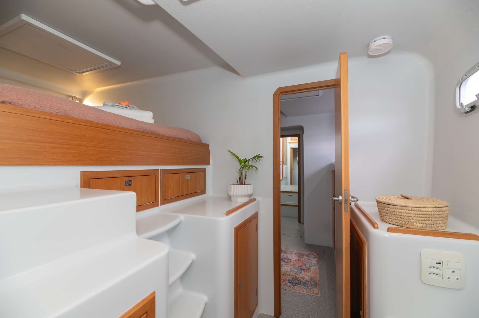 Port forward - Double bed
