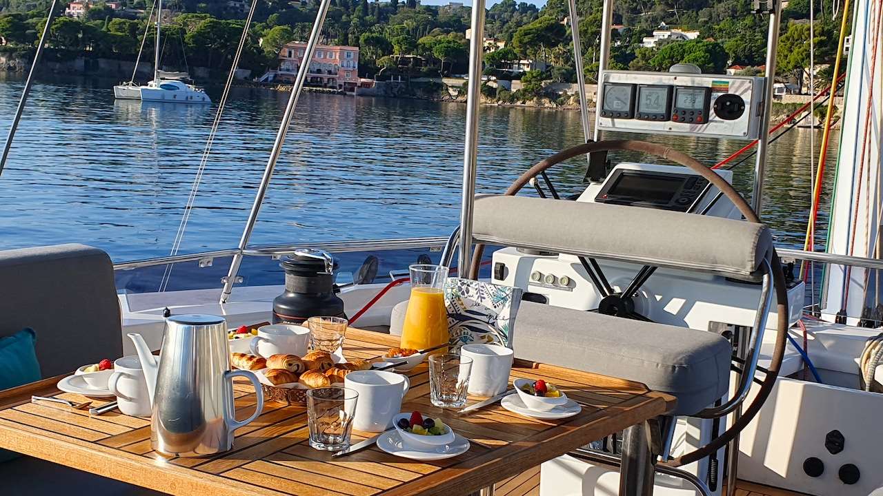 Breakfast on the flybridge