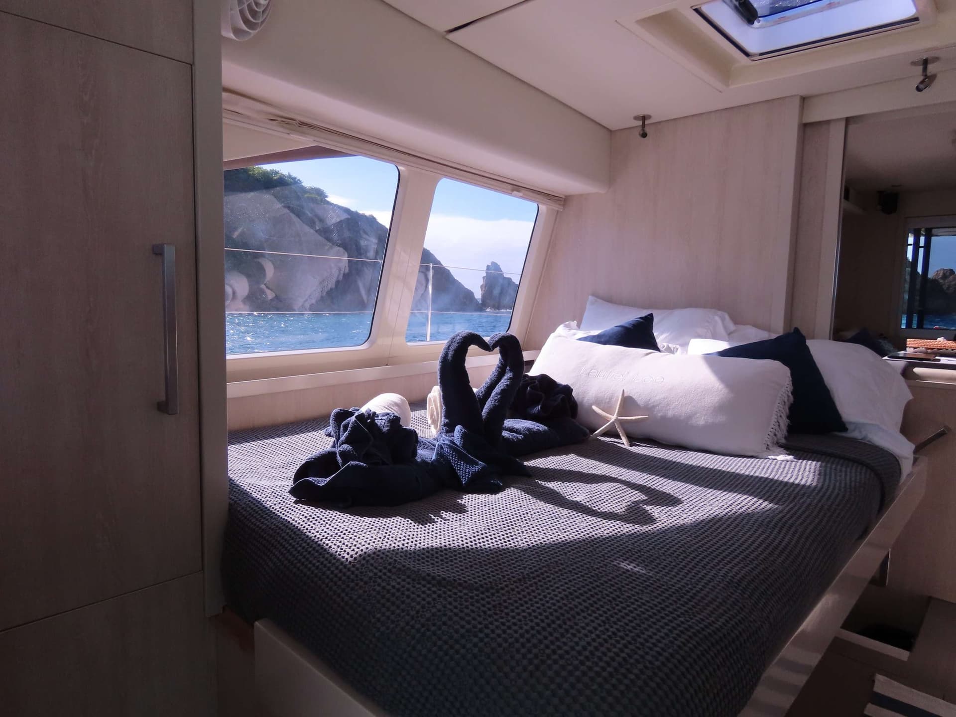 Starboard main deck guest queen suite