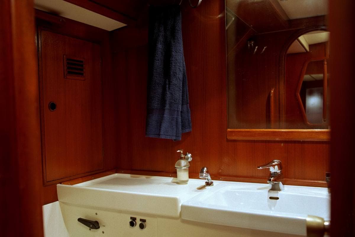 Master Cabin Bathroom