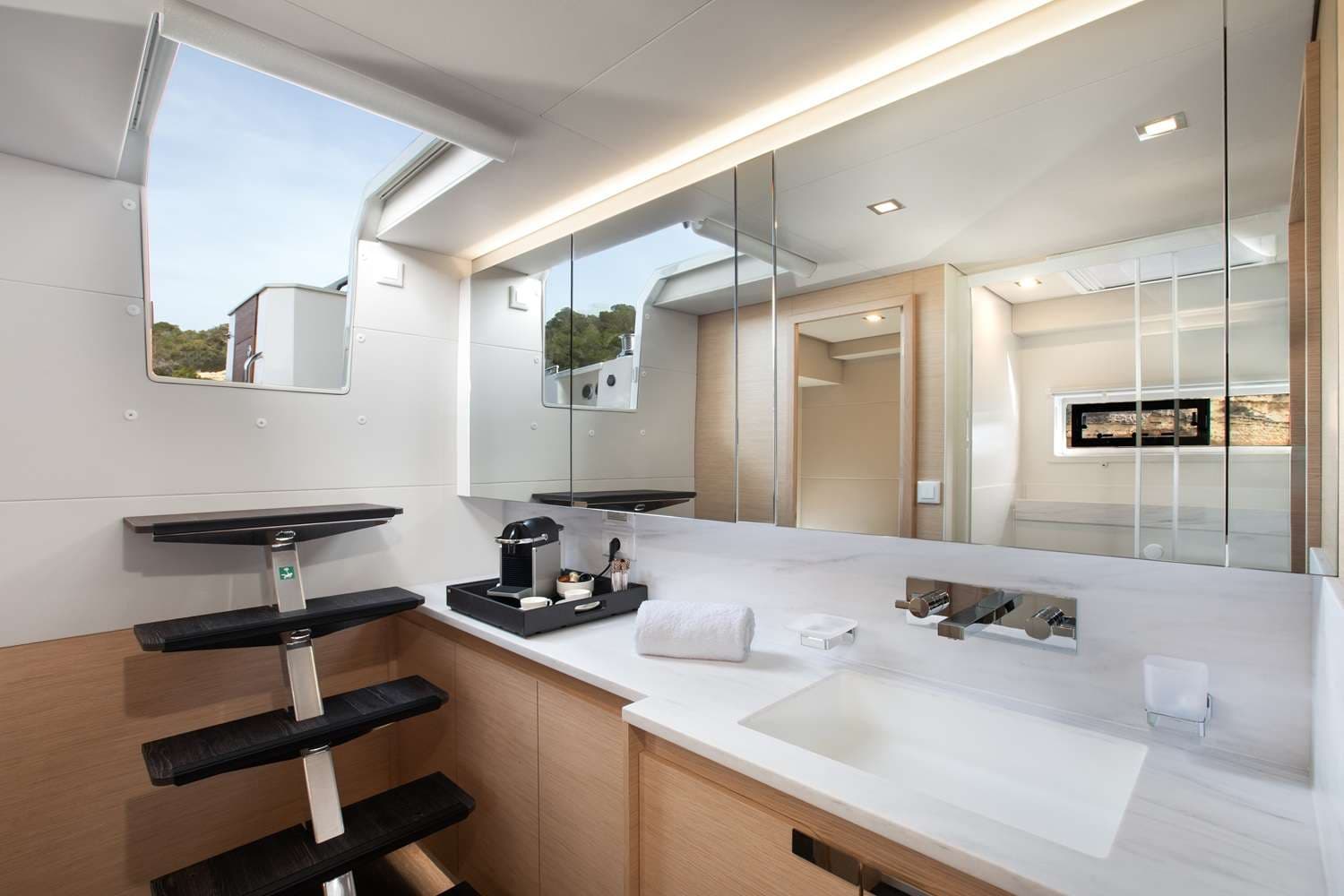 ARMEN MASSTER BATHROOM