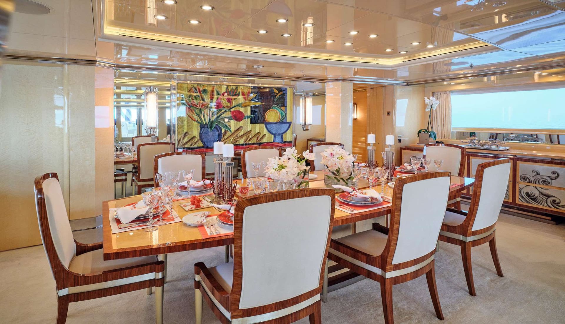 Main Deck Dining