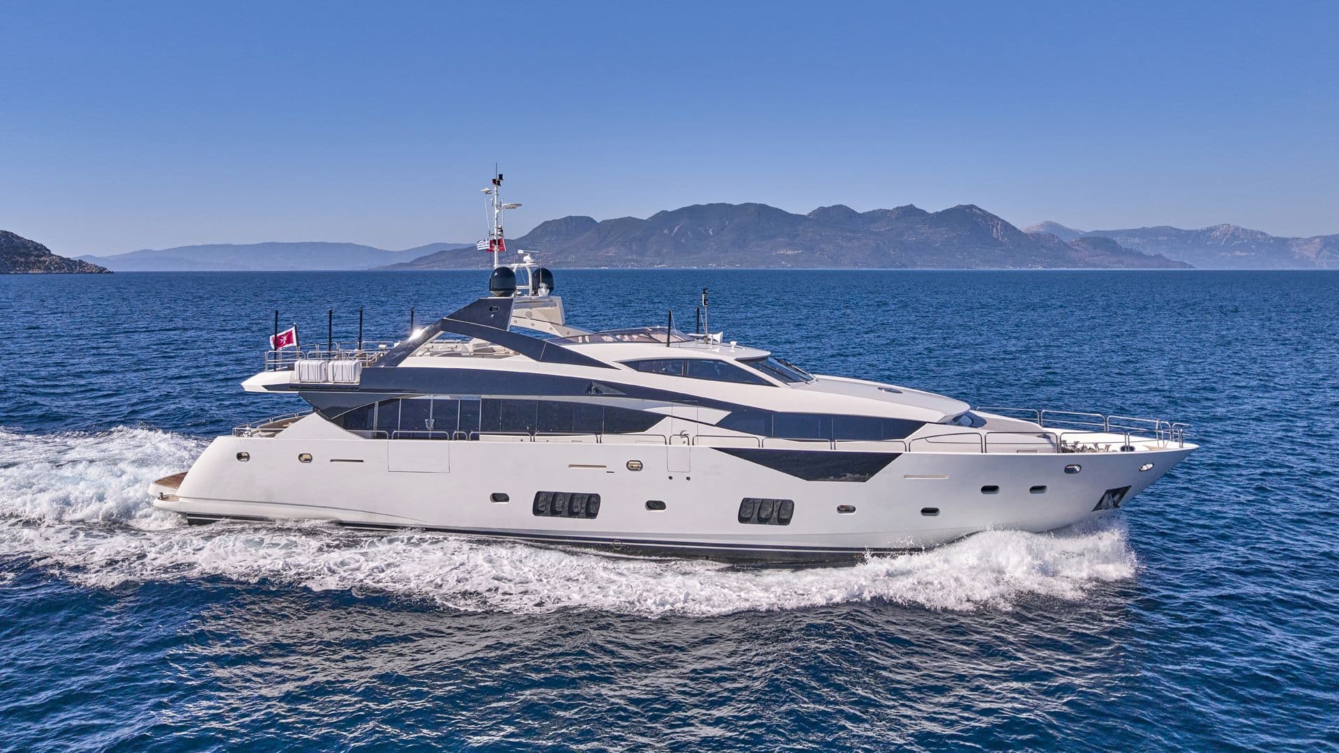BLADE I – Sunseeker