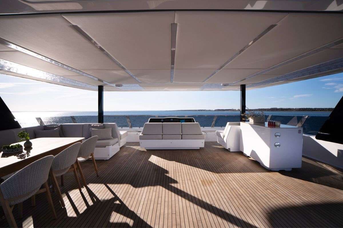 Flybridge