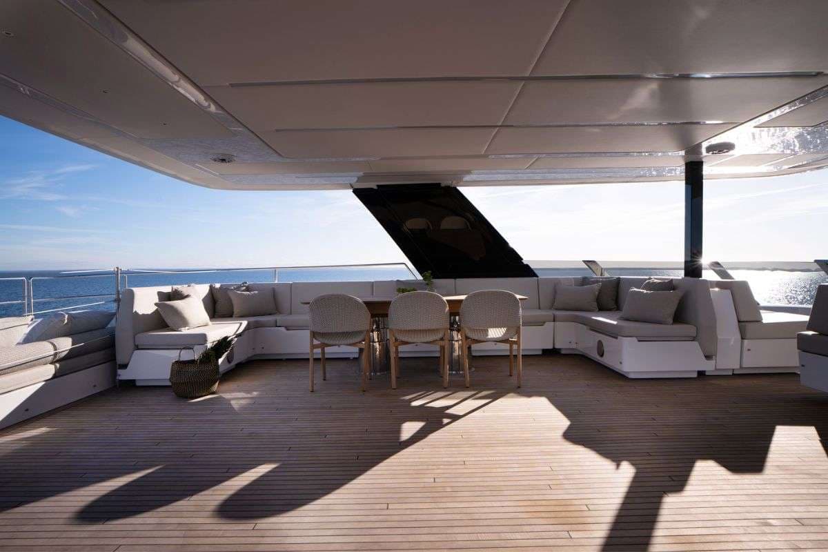 Flybridge