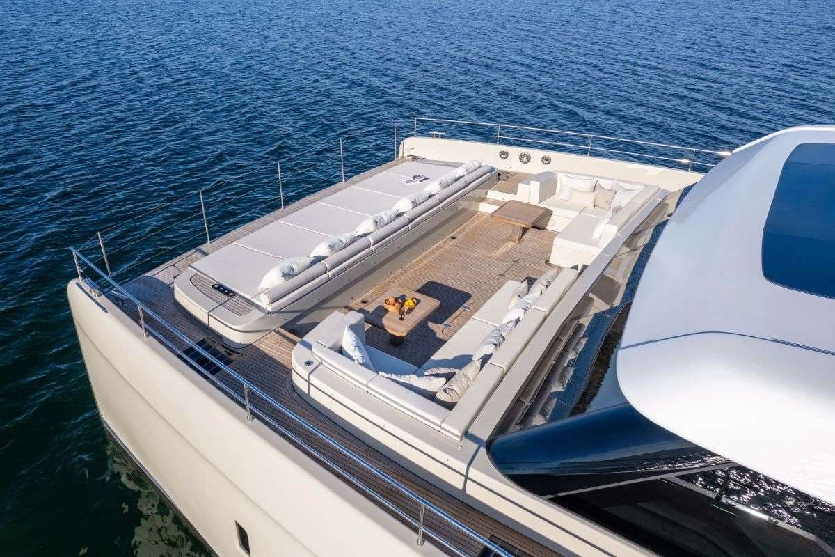 Bow & Foredeck